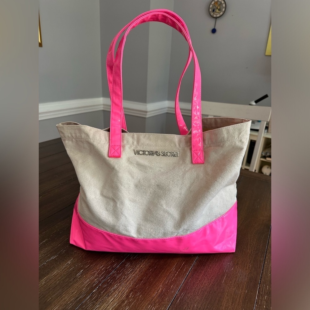 Victoria’s Secret tote bag